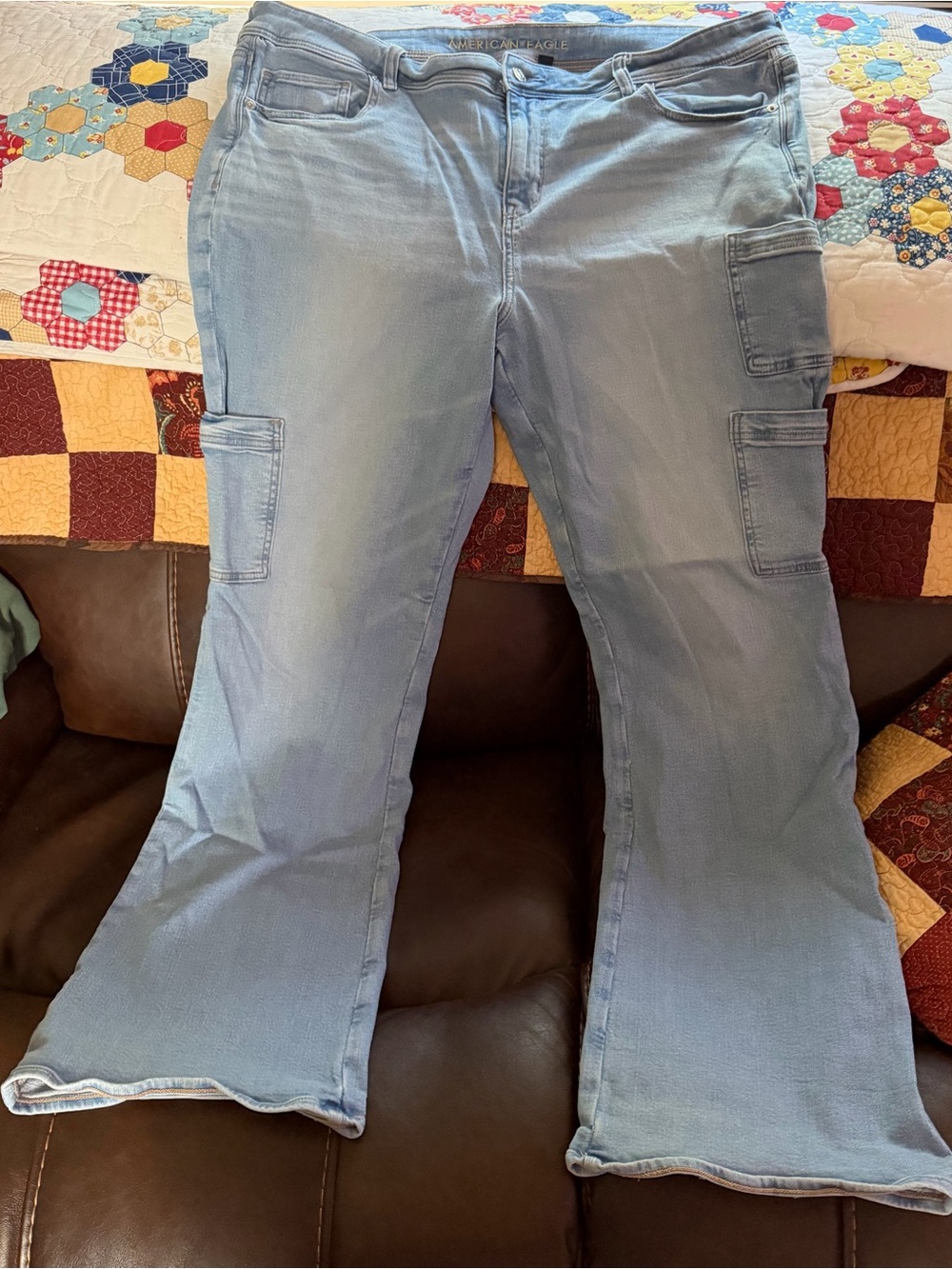 PRE-LOVED WOMENS AMERICAN EAGLE NEXT LEVEL STRETCH JEANS 👖
